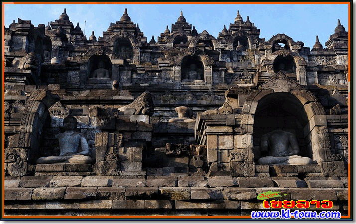 บุโรพุทโธพุทธศาสนสถานที่เก่าแก่ที่สุดแห่งหนึ่งของโลก อินโดนีเซีย