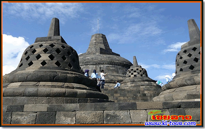 บุโรพุทโธพุทธศาสนสถานที่เก่าแก่ที่สุดแห่งหนึ่งของโลก อินโดนีเซีย