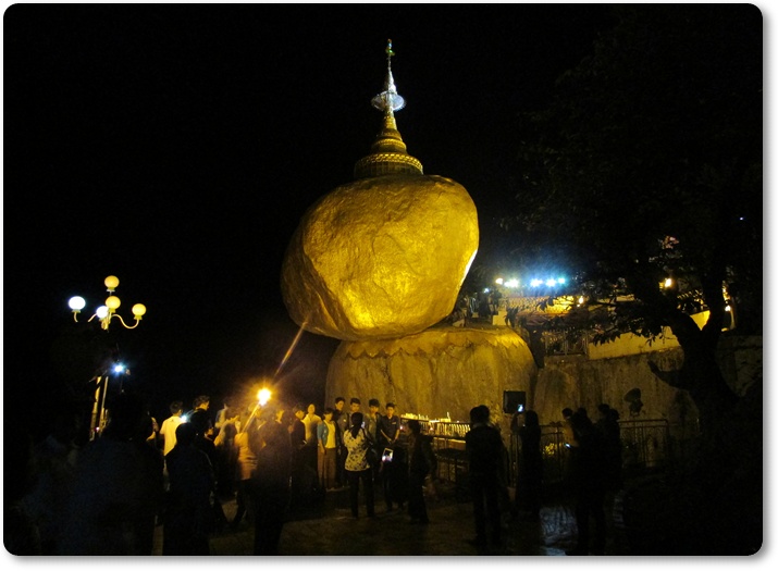 พระธาตุอินทร์แขวน ทัวร์พม่า เที่ยวเมียนม่าร์