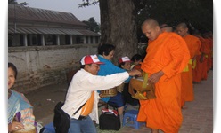 เที่ยวหลวงพระบาง ทัวร์หลวงพระบาง เที่ยววังเวียง ทัวร์วังเวียง ทัวร์ลาว เที่ยวลาวเหนือ